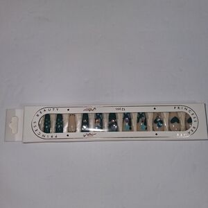 Press-On Nails - Teal and Nude